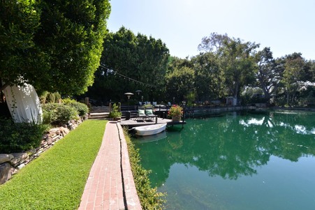 Enlarge photo 25