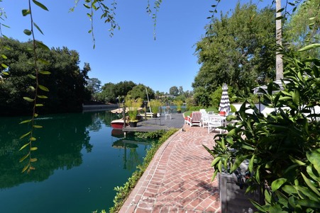 Enlarge photo 27