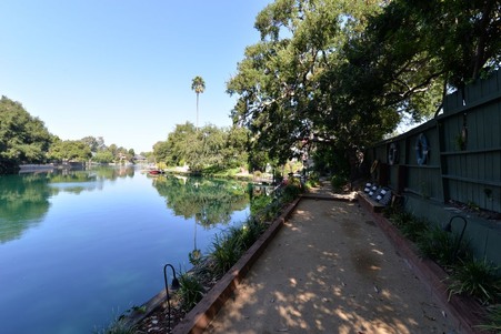 Enlarge photo 34
