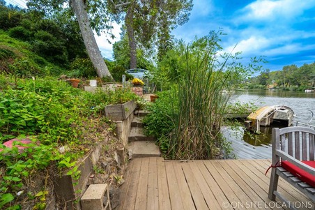 Enlarge photo 65