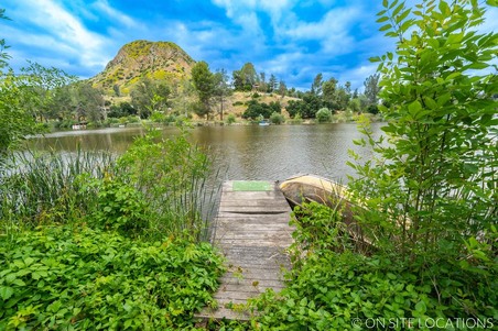 Enlarge photo 69