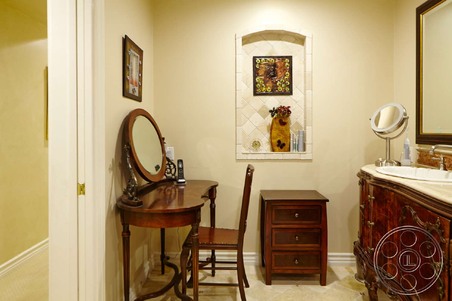 Enlarge photo 26