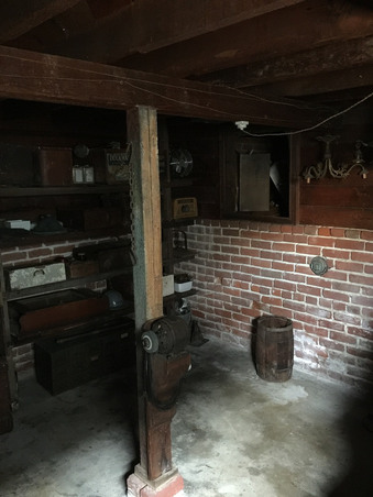 Enlarge photo 33