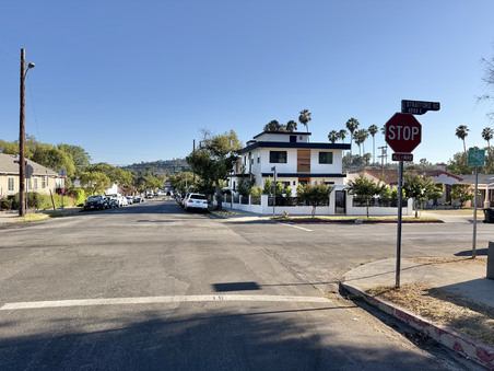 1497 N. AVE. 50