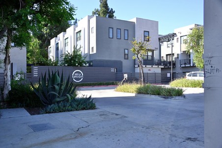 31 N. Eagle Rock Blvd.