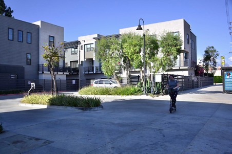 Enlarge photo 2