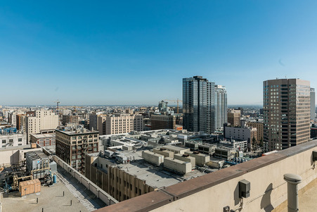 Enlarge photo 18