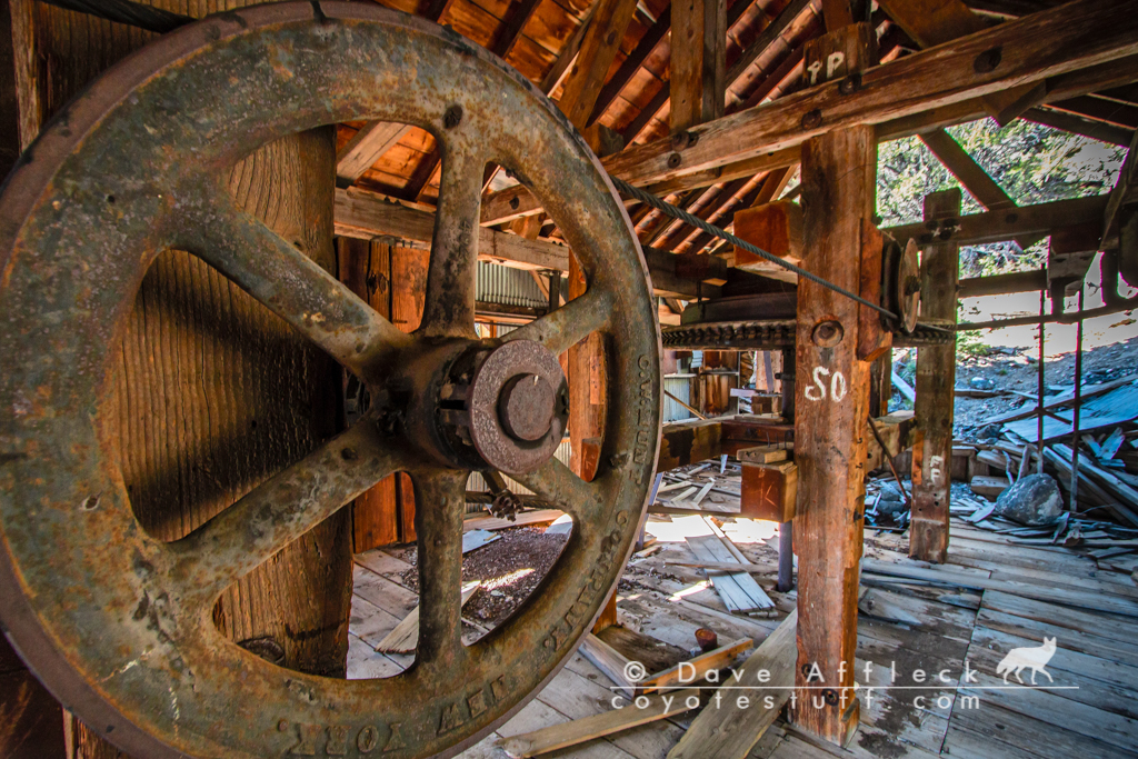 Tram cable wheel