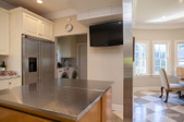 Enlarge photo 19