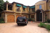 8514 - Sherman Oaks
