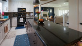 Enlarge photo 18