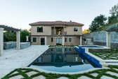 Enlarge photo 13