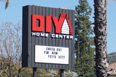DIY HOME CENTER - TUJUNGA