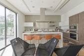 Enlarge photo 18