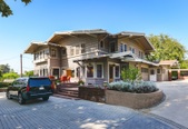 SELECTS HOUSES