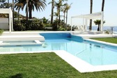 Enlarge photo 17