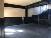 UNIVERSAL SALOON