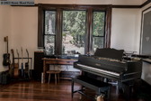 Enlarge photo 16