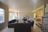Enlarge photo 16