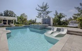 Enlarge photo 19