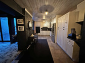 Enlarge photo 22