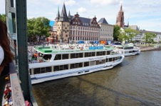 Enlarge photo 83