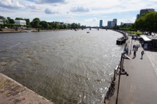 Enlarge photo 84