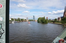 Enlarge photo 85