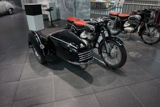 Enlarge photo 129