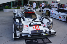 Enlarge photo 276