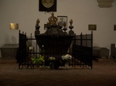 Enlarge photo 1