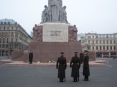 Enlarge photo 13