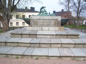 Enlarge photo 13