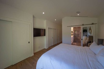 Enlarge photo 36