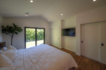 Enlarge photo 37