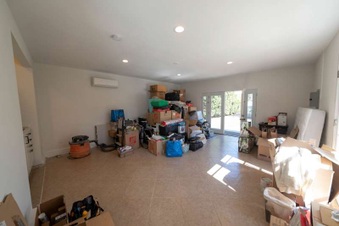 Enlarge photo 51