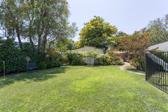 Enlarge photo 33
