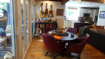 Enlarge photo 19