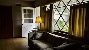 Enlarge photo 24