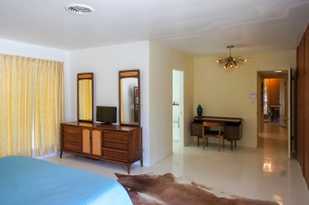 Enlarge photo 29