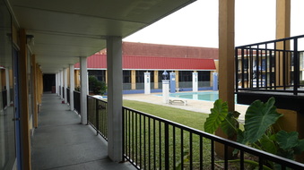 Enlarge photo 19