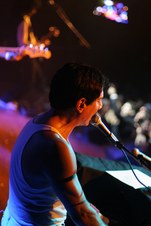 Enlarge photo 211