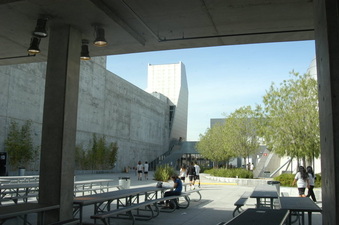 Enlarge photo 16