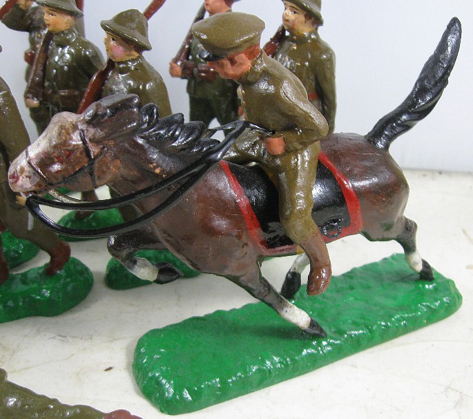 TS4 日本軍兵士 少年兵他 土人形 置物3体セット アンティーク 骨董品 14zty6a.JPG