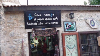 Enlarge photo 49