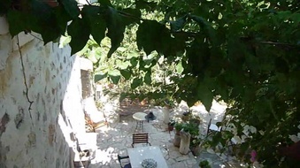 Enlarge photo 109