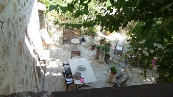 Enlarge photo 110