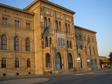 Enlarge photo 63