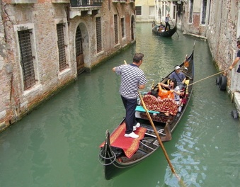 Enlarge photo 19