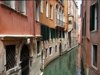 Enlarge photo 23